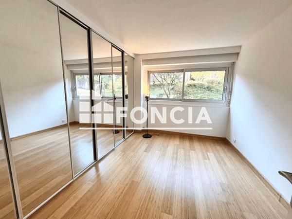 Location Appartement 3 pièces 73.32 m² - 5 CHEMIN DU GRAND ROULE La Mulatiere 69350