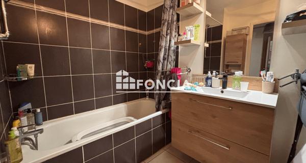 À vendre Appartement 3 pièces 61 m² - Marseille 13004