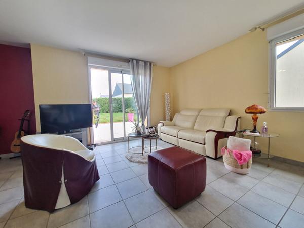 Trégueux - maison 2009 de plain-pied, 3 chambres, séjour de 50 m², quartier calme, garage, jardin SUD