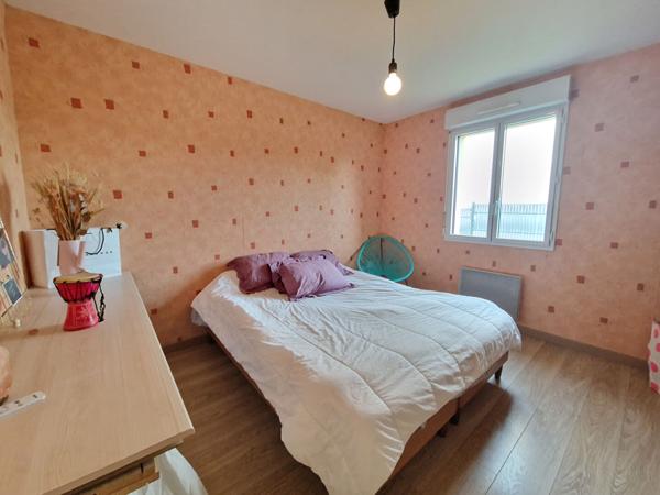 Trégueux - maison 2009 de plain-pied, 3 chambres, séjour de 50 m², quartier calme, garage, jardin SUD