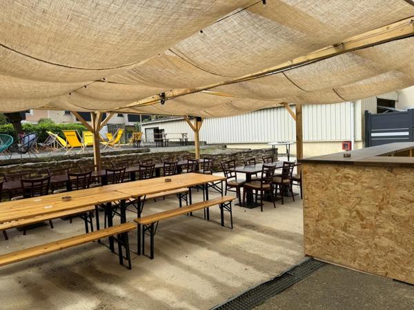 Fonds de commerce guinguette : bar, snack à vendre centre  MONTGERMONT (35)