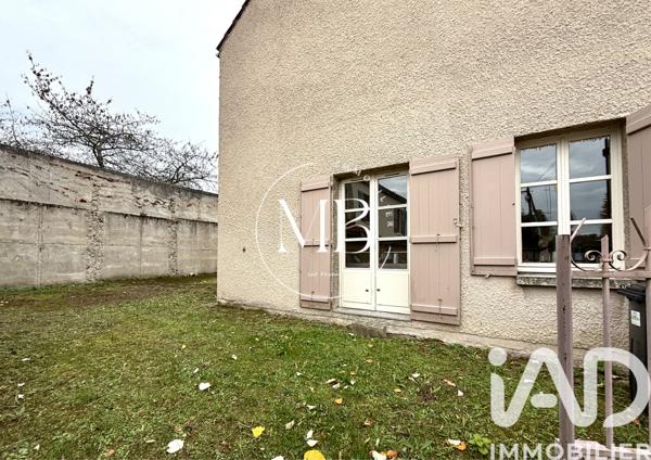 Immeuble à vendre 162 m² Asnières-sur-Oise
