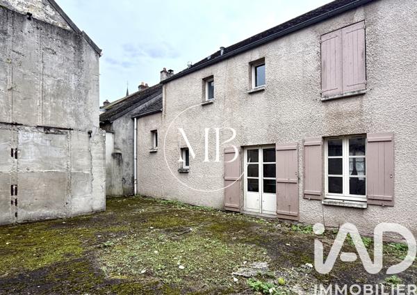 Immeuble à vendre 162 m² Asnières-sur-Oise