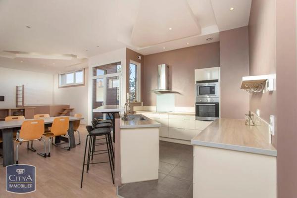 Appartement à louer 5 pièces 150m² Roanne (42300)