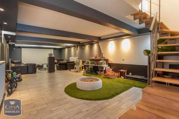 Appartement à louer 5 pièces 150m² Roanne (42300)