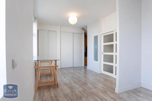 Appartement à louer 5 pièces 150m² Roanne (42300)