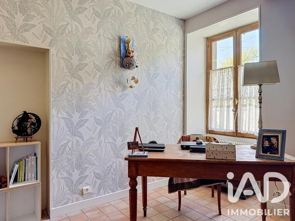 Maison à vendre 11 pièces 266 m² Vez