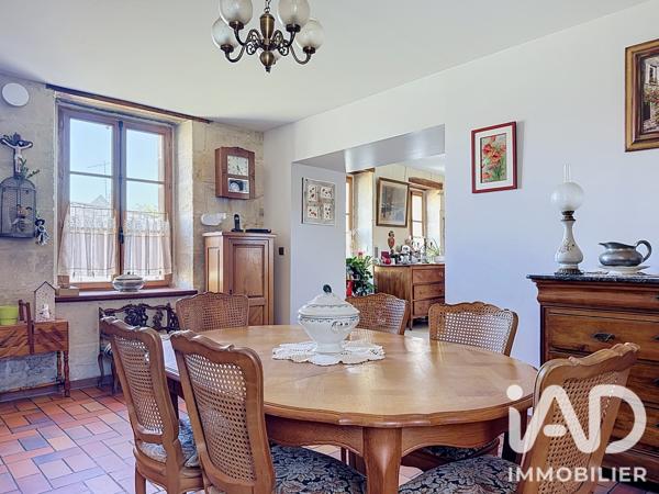 Maison à vendre 11 pièces 266 m² Vez