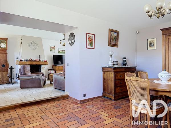 Maison à vendre 11 pièces 266 m² Vez