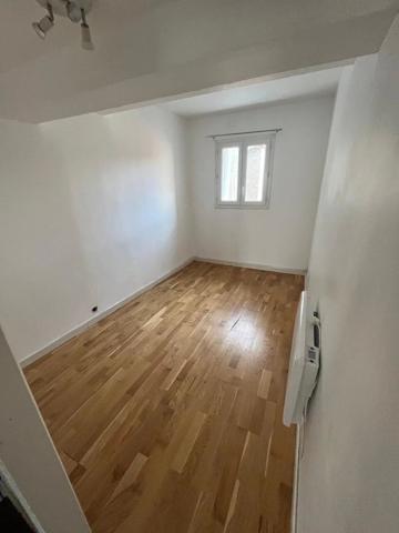 Location                                                      Appartement
                        
                     3 pièces                      40 m2                     à Rivesaltes