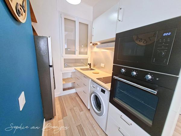 Appartement rénové à vendre à MARSEILLE 7EME ARRONDISSEMENT (13), 3 pièces, 40 m², à 50 m de la plage des Catalans
