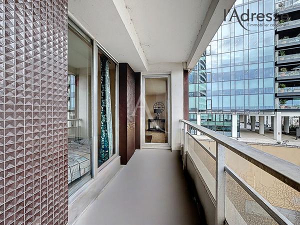 PUTEAUX ? Tour EVE ? Esplanade de La Défense 4 pièces 108 m2