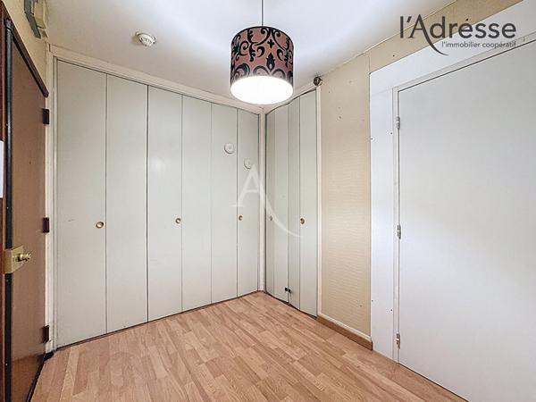 PUTEAUX ? Tour EVE ? Esplanade de La Défense 4 pièces 108 m2