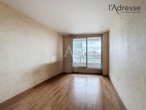 PUTEAUX ? Tour EVE ? Esplanade de La Défense 4 pièces 108 m2