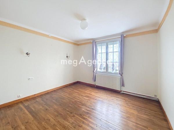 Maison à LA CHAPELLE-DU-GENET, 49600 - 7 pièces 125m²