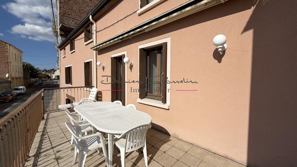 Grande maison 180 m² habitable avec balcon et dépendance