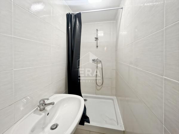 COLOCATION MEUBLÉE MARSEILLE  - RUE DES 3 FRÈRES CARASSO - CHAMBRE EN R-1