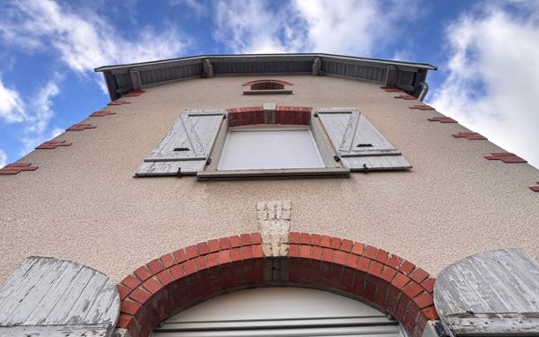 Maison à vendre    7 pièces • 200 m2 Pévy