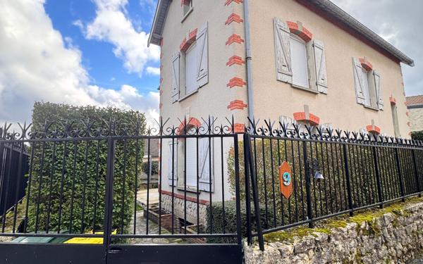 Maison à vendre    7 pièces • 200 m2 Pévy