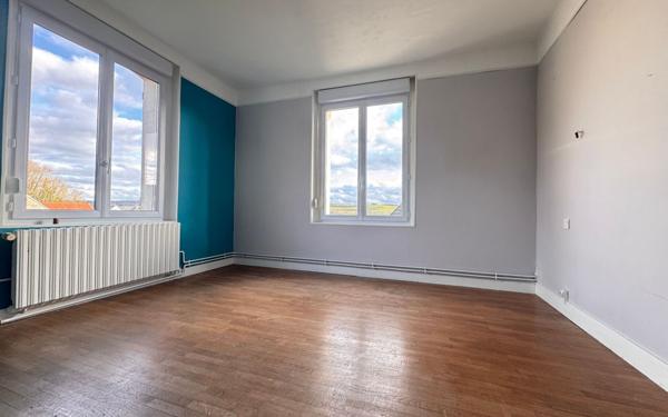 Maison à vendre    7 pièces • 200 m2 Pévy