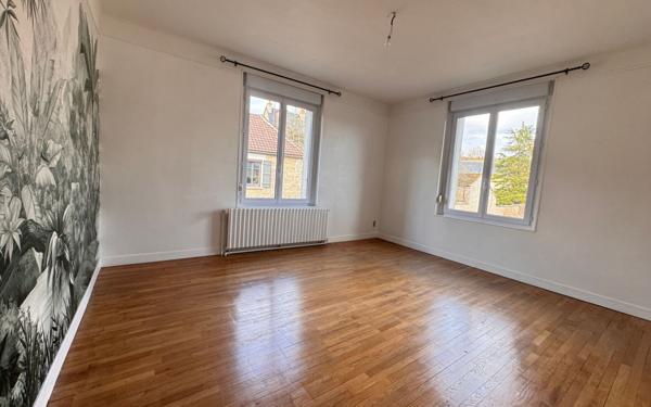 Maison à vendre    7 pièces • 200 m2 Pévy