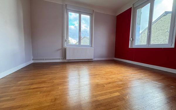 Maison à vendre    7 pièces • 200 m2 Pévy