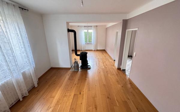 Maison à vendre    7 pièces • 200 m2 Pévy