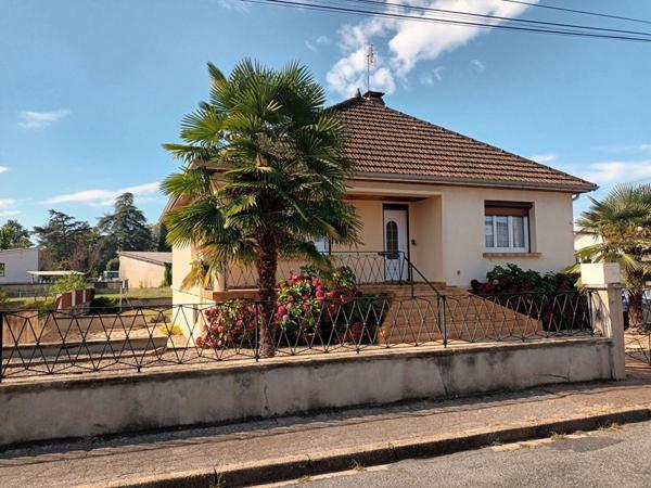 Maison  4 pièce(s) 97 m2 sur sous sol semi enterré