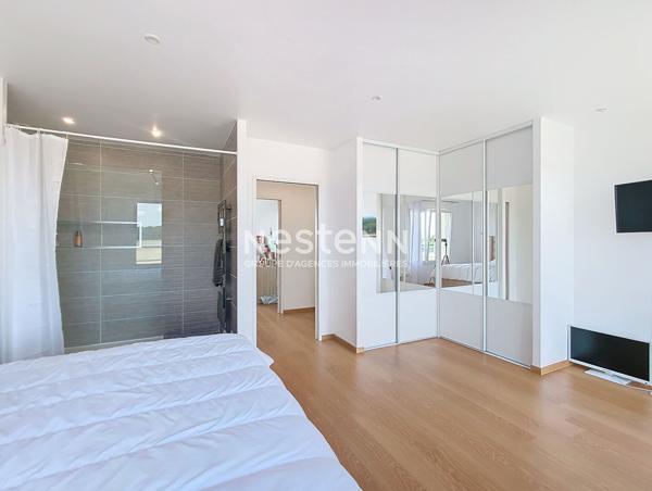 Grande maison de 180 m² 5 chambres sur un terrain de 1100 m² - 15 minutes HOUDAN