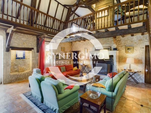 Vélines (24230) Propriété familiale ou gites