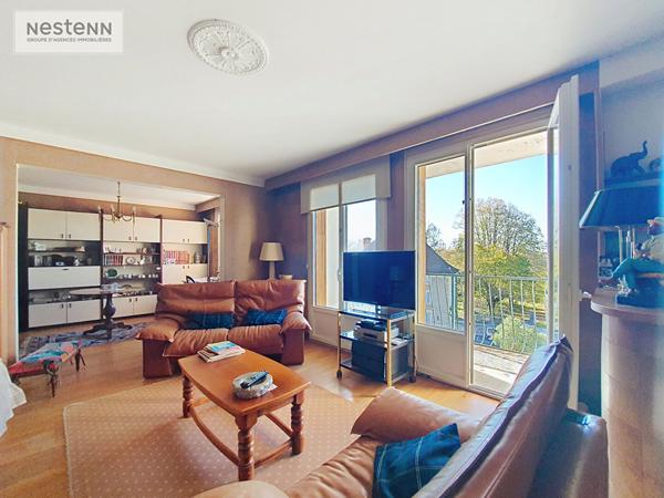 Appartement Loyettes 4 /6 pièce(s) 100 m² avec balcon, cave et garage