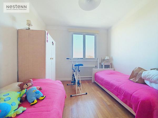 Appartement Loyettes 4 /6 pièce(s) 100 m² avec balcon, cave et garage