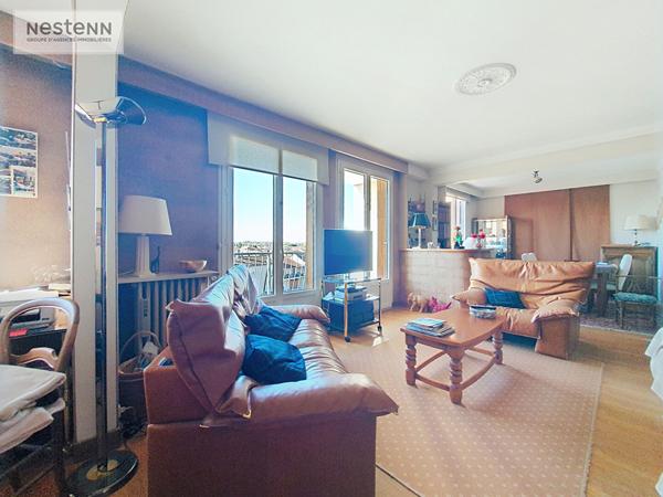 Appartement Loyettes 4 /6 pièce(s) 100 m² avec balcon, cave et garage