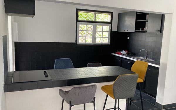 Maison à vendre    11 pièces •  Fort-de-France