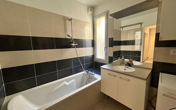 Appartement à louer    3 pièces •  Villeurbanne