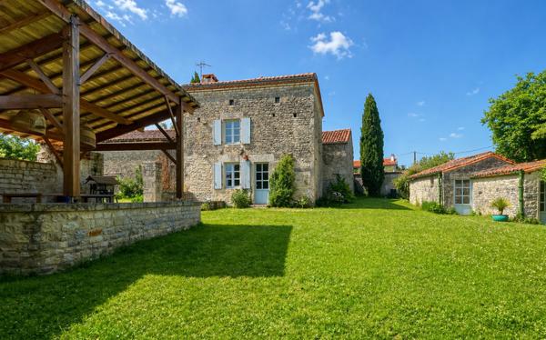 Maison à vendre à Mansle (16230) - Charente