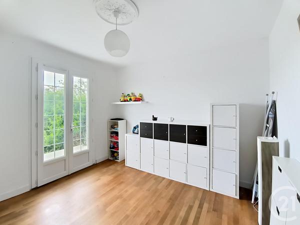 Maison à vendre  5 pièces - 141 m 2   MIGNE AUXANCES  - 86