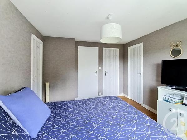 Maison à vendre  5 pièces - 141 m 2   MIGNE AUXANCES  - 86
