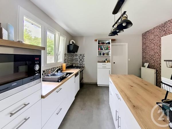 Maison à vendre  5 pièces - 141 m 2   MIGNE AUXANCES  - 86