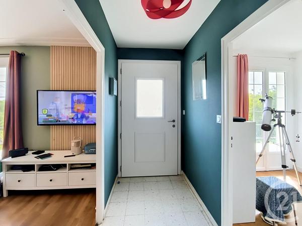 Maison à vendre  5 pièces - 141 m 2   MIGNE AUXANCES  - 86