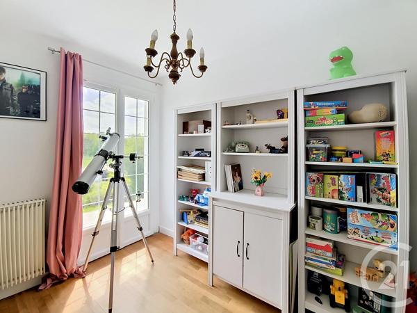 Maison à vendre  5 pièces - 141 m 2   MIGNE AUXANCES  - 86