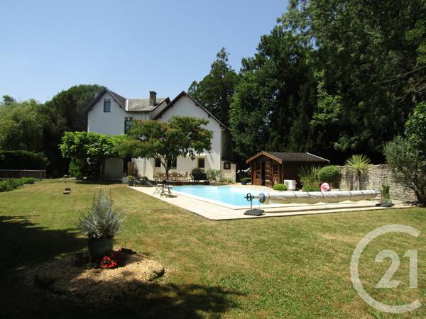 Maison à vendre  7 pièces - 171 m 2   BRIOUX SUR BOUTONNE  - 79