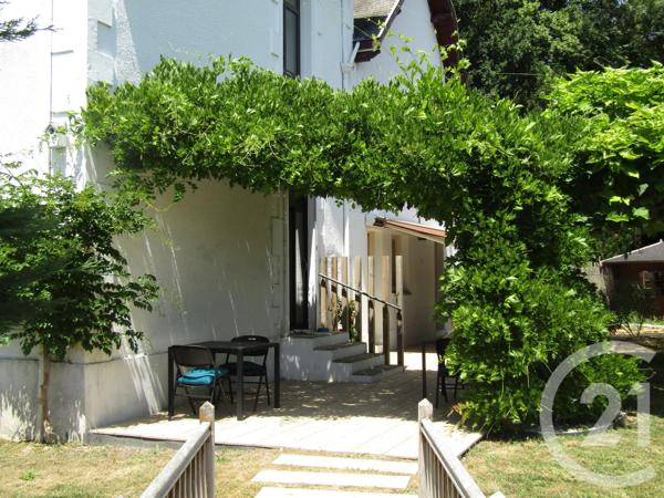 Maison à vendre  7 pièces - 171 m 2   BRIOUX SUR BOUTONNE  - 79