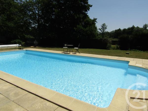 Maison à vendre  7 pièces - 171 m 2   BRIOUX SUR BOUTONNE  - 79