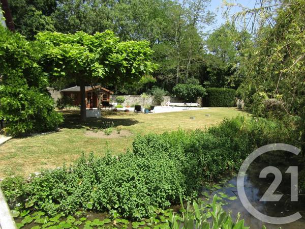 Maison à vendre  7 pièces - 171 m 2   BRIOUX SUR BOUTONNE  - 79