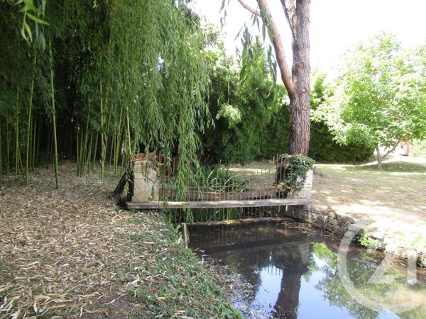 Maison à vendre  7 pièces - 171 m 2   BRIOUX SUR BOUTONNE  - 79