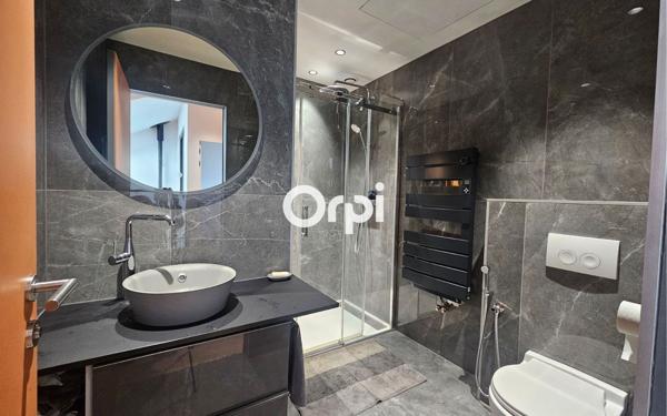 Maison à vendre    5 pièces •  Roubaix