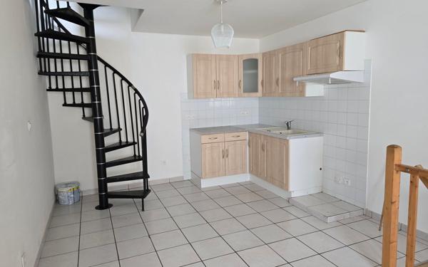 Maison à louer    2 pièces • 45,12 m2 Raissac-d'Aude