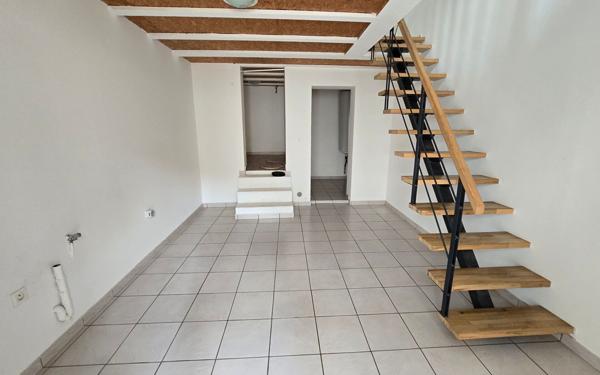 Maison à louer    2 pièces • 45,12 m2 Raissac-d'Aude
