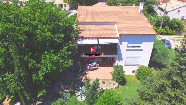 Maison 12 pièces 322 m² avec piscine à Clarensac